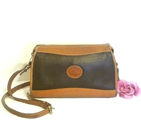 Dooney & Bourke Vintage Zip Top R19 Shoulder Bag - Picture 3 of 8